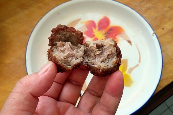 炸牛肉丸子的做法图解13