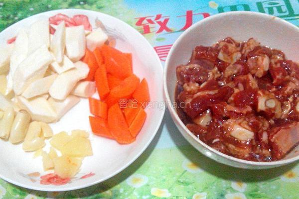 排骨蒸茭白的做法图解2