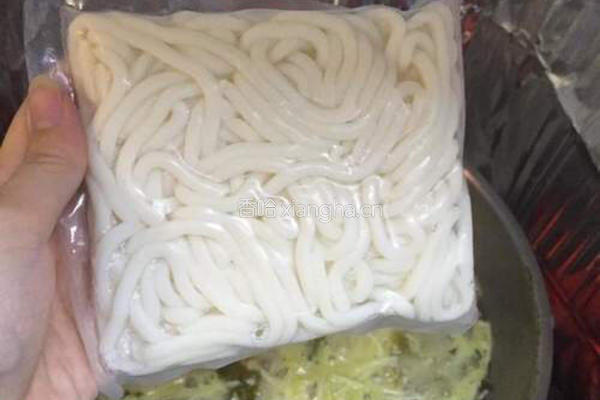 酸菜肥牛的做法图解4
