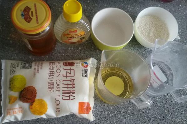 红豆沙月饼的做法图解1