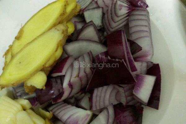 香菇排骨的做法图解1