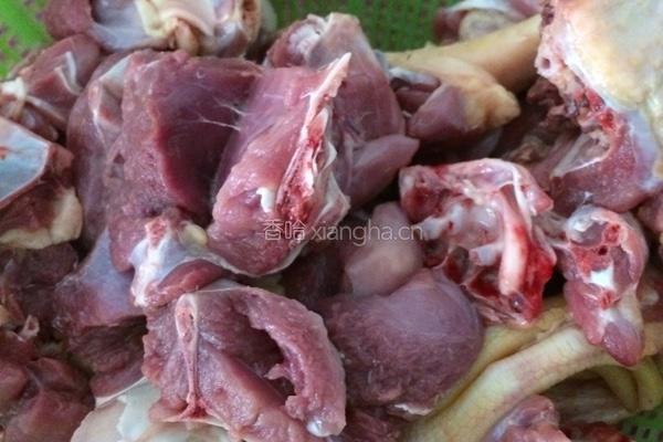 酱焖鸭肉的做法图解1