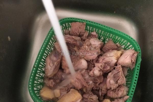 酱焖鸭肉的做法图解3