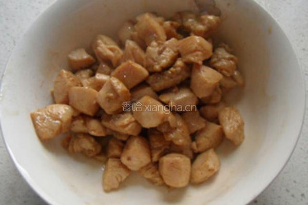 青椒鸡丁的做法图解5