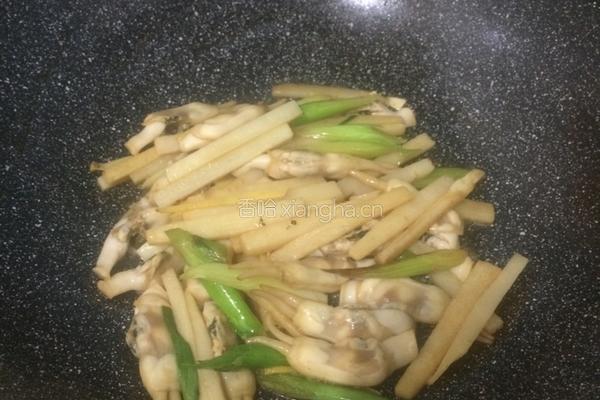 酸笋炒海蛏的做法图解7
