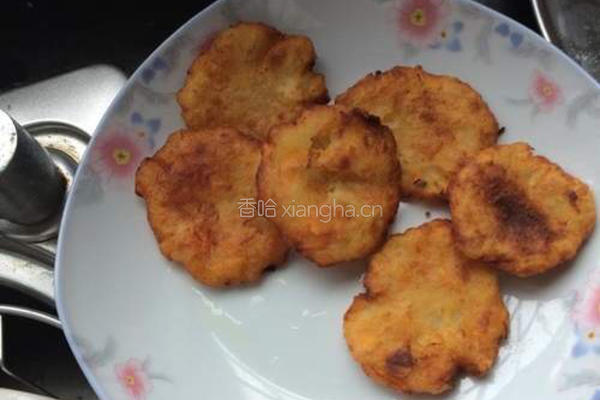椒盐土豆胡萝卜饼的做法图解6