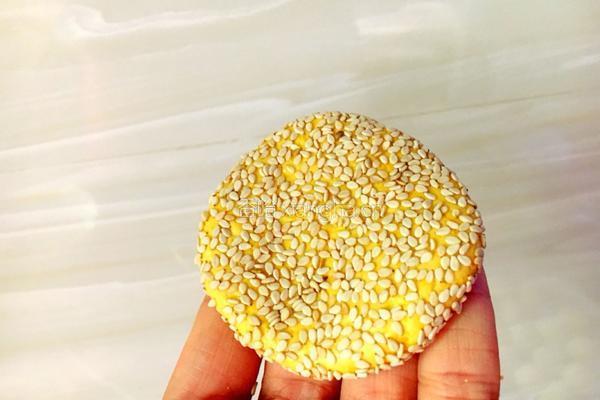 油炸南瓜饼的做法图解8