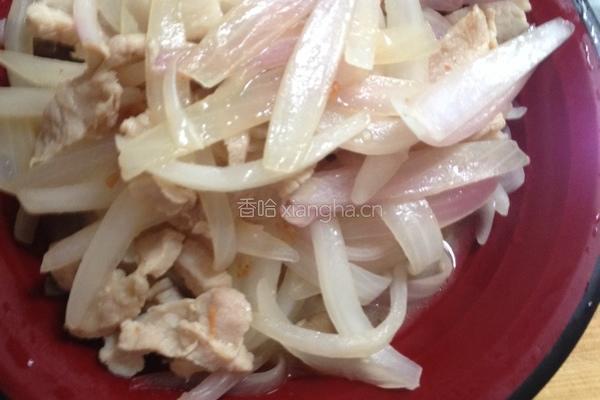 洋葱炒瘦肉的做法图解3
