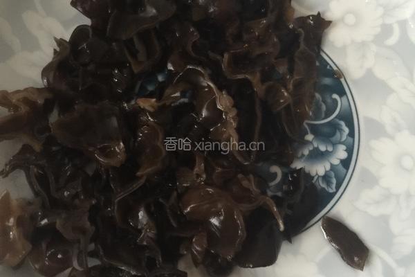 炸酱面的做法图解1