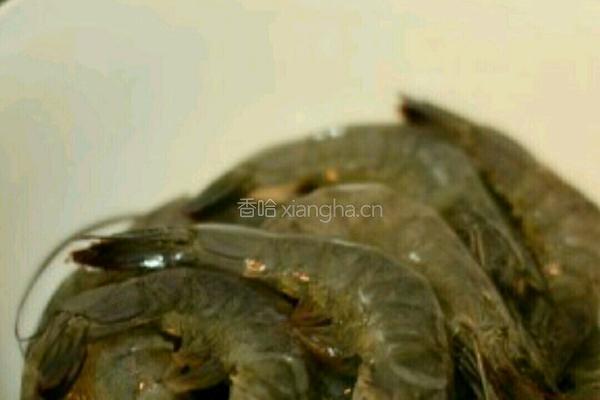 孜然串烤虾的做法图解1
