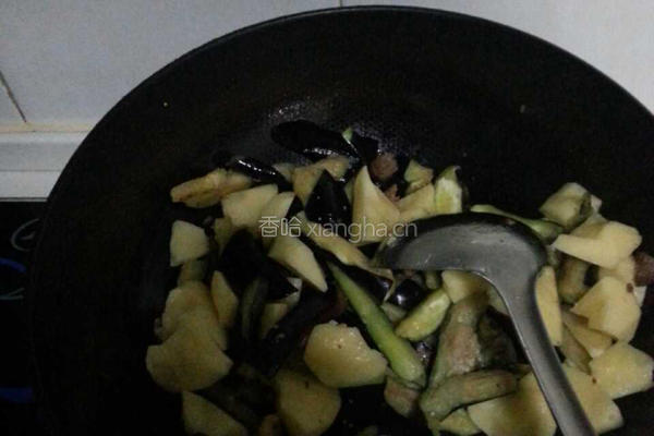 🍆炖土豆的做法图解4