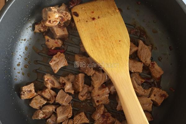 牛腩炖胡萝卜的做法图解4