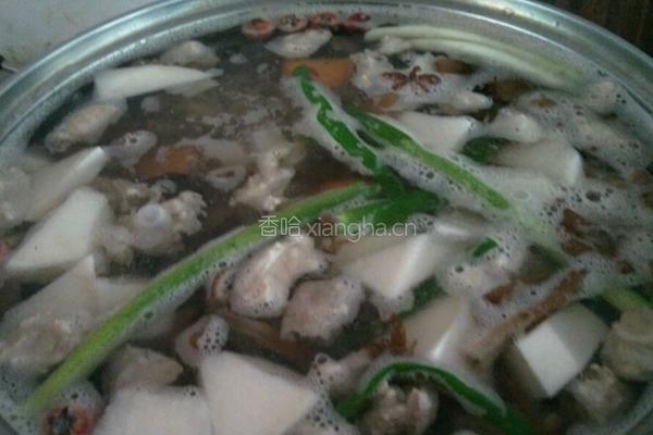 羊肉蘑菇萝卜汤的做法图解8
