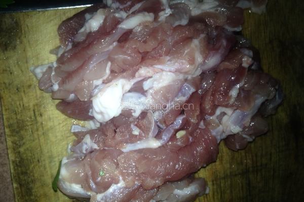 肉片辣椒白菜叶的做法图解1