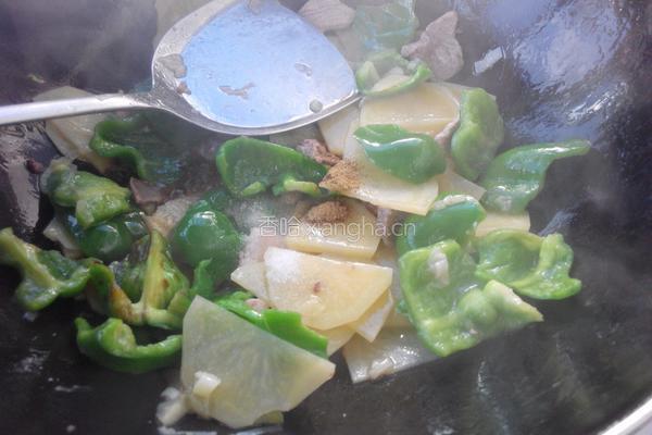 青椒土豆片的做法图解7