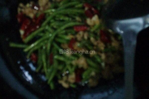 干煸豆角的做法图解5