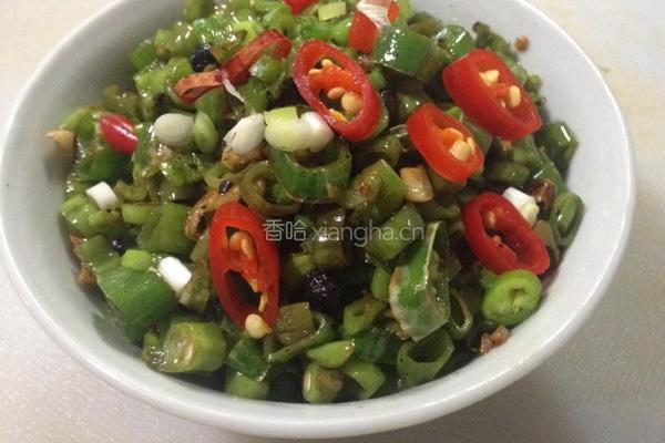 双椒豉香空心菜梗的做法图解7