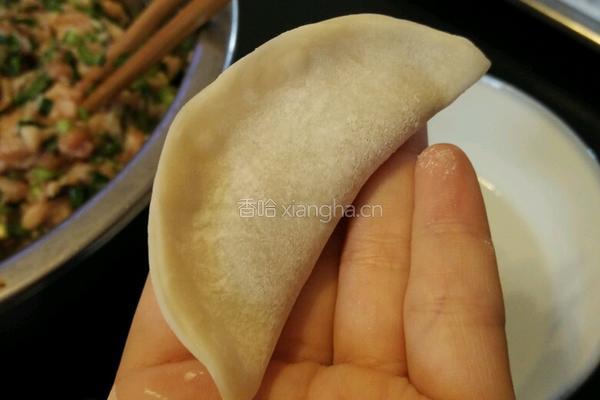 韭菜猪肉饺子的做法图解6