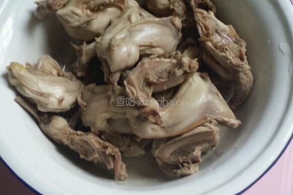 慢炖老鹌鹑汤的做法图解2