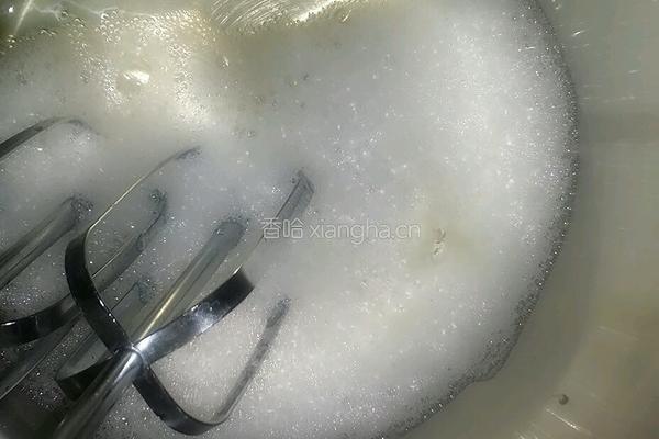 入口即化蛋白糖的做法图解2