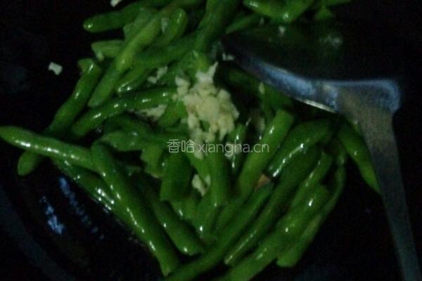 蒜香四季豆的做法图解3