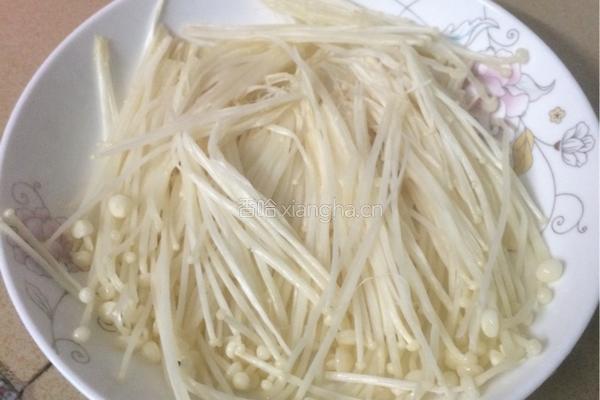 清蒸鲈鱼的做法图解3
