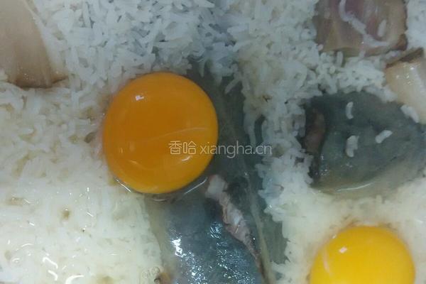 塘虱鸡蛋煲仔饭的做法图解5