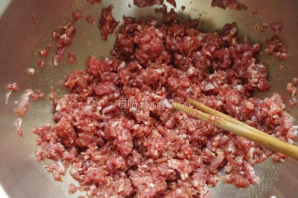 香葱肉饼的做法图解2