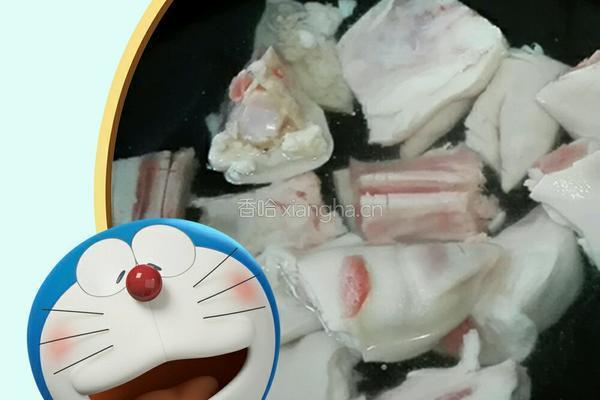 啤酒焖猪脚的做法图解1