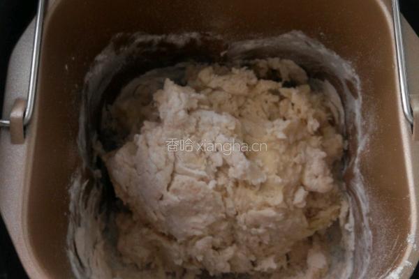 毛毛虫豆沙面包的做法图解1