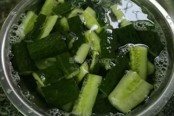 凉拌青瓜的做法图解9