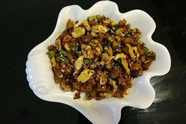核桃仁麻辣鸡的做法图解7