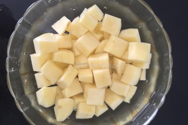 红烧土豆水豆腐的做法图解2