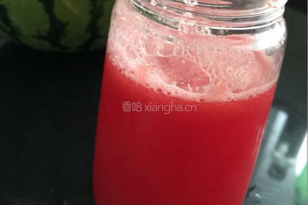 自制鲜榨西瓜汁