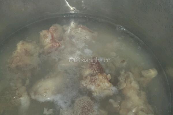 莲藕炖排骨的做法图解3