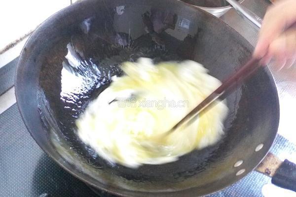 卷心菜鸡蛋炒饭的做法图解2