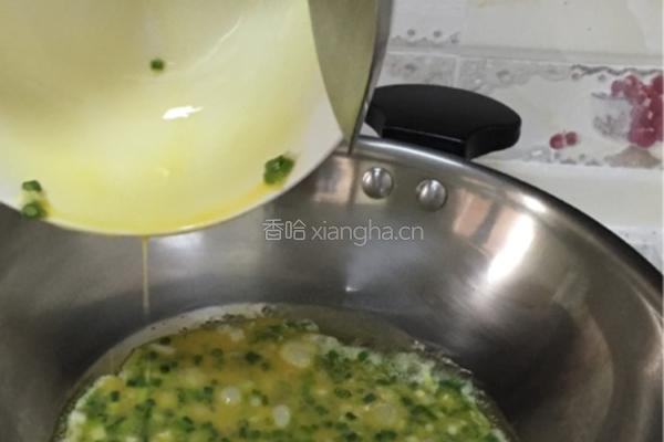 葱花煎蛋的做法图解5
