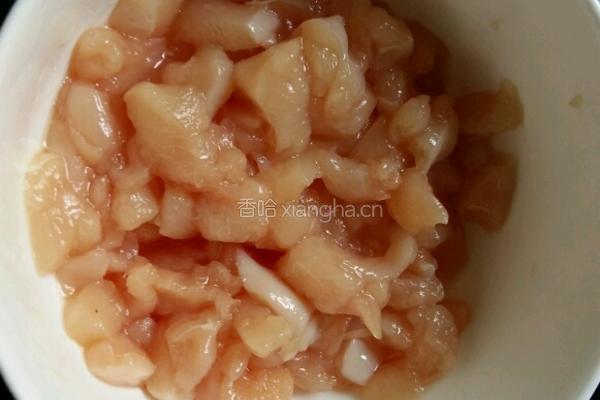 咸鱼鸡粒炒饭的做法图解2