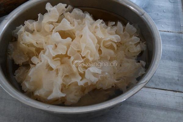 柠檬水果汤的做法图解1