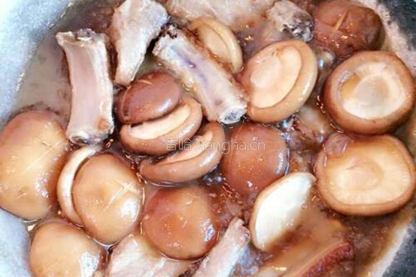 香菇排骨煲的做法图解8