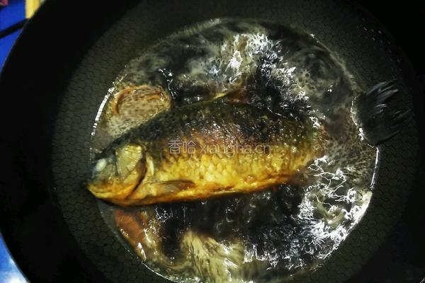 鲫鱼塞肉的做法图解15