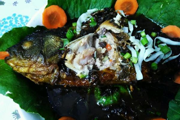 鲫鱼塞肉的做法图解17