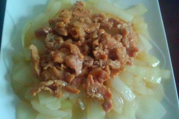 洋葱炒肉的做法图解1