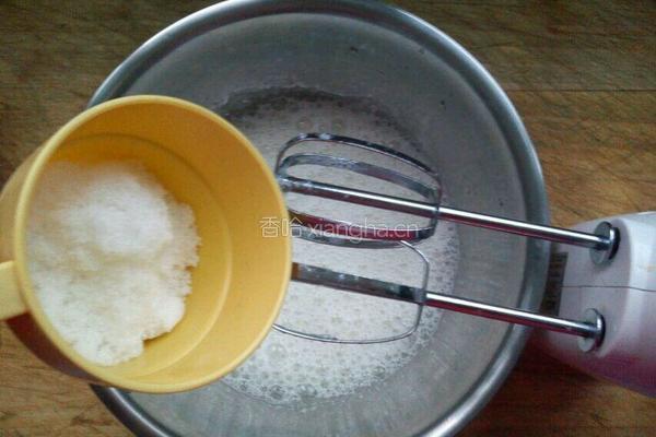 原味戚风方蛋糕的做法图解4