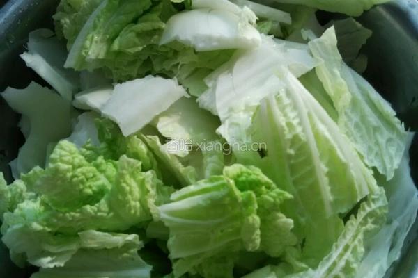 腊肉炒白菜的做法图解2