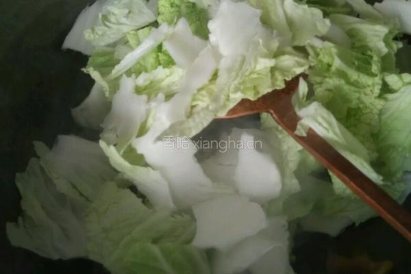 腊肉炒白菜的做法图解7