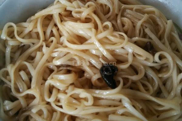 鸡纵油拌面的做法图解5