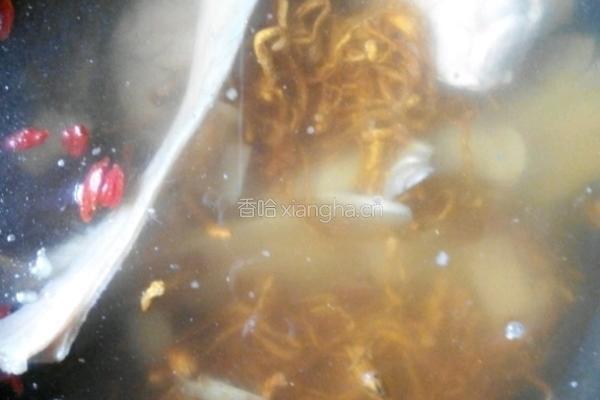 鱼翅响螺猪骨头汤的做法图解5