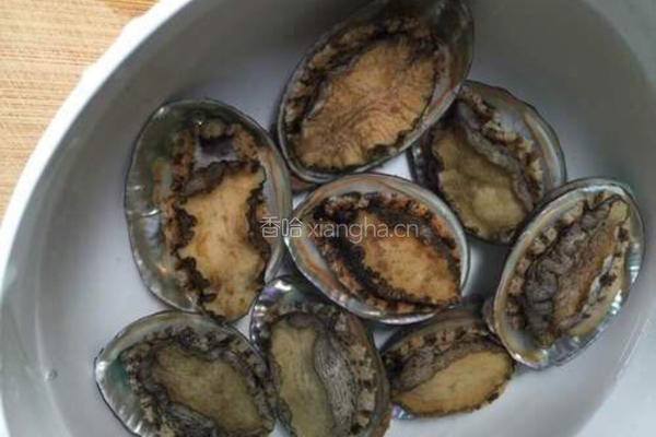 粉丝蒸鲍鱼的做法图解1