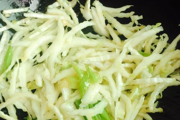 醋呛白菜帮的做法图解3